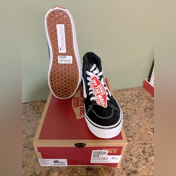 ‘Brand New Youth Vans’ 👟 - Picture 5 of 7